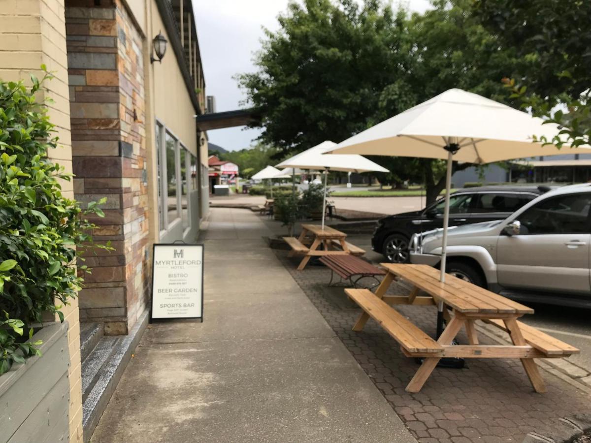 Myrtleford Hotel 外观 照片