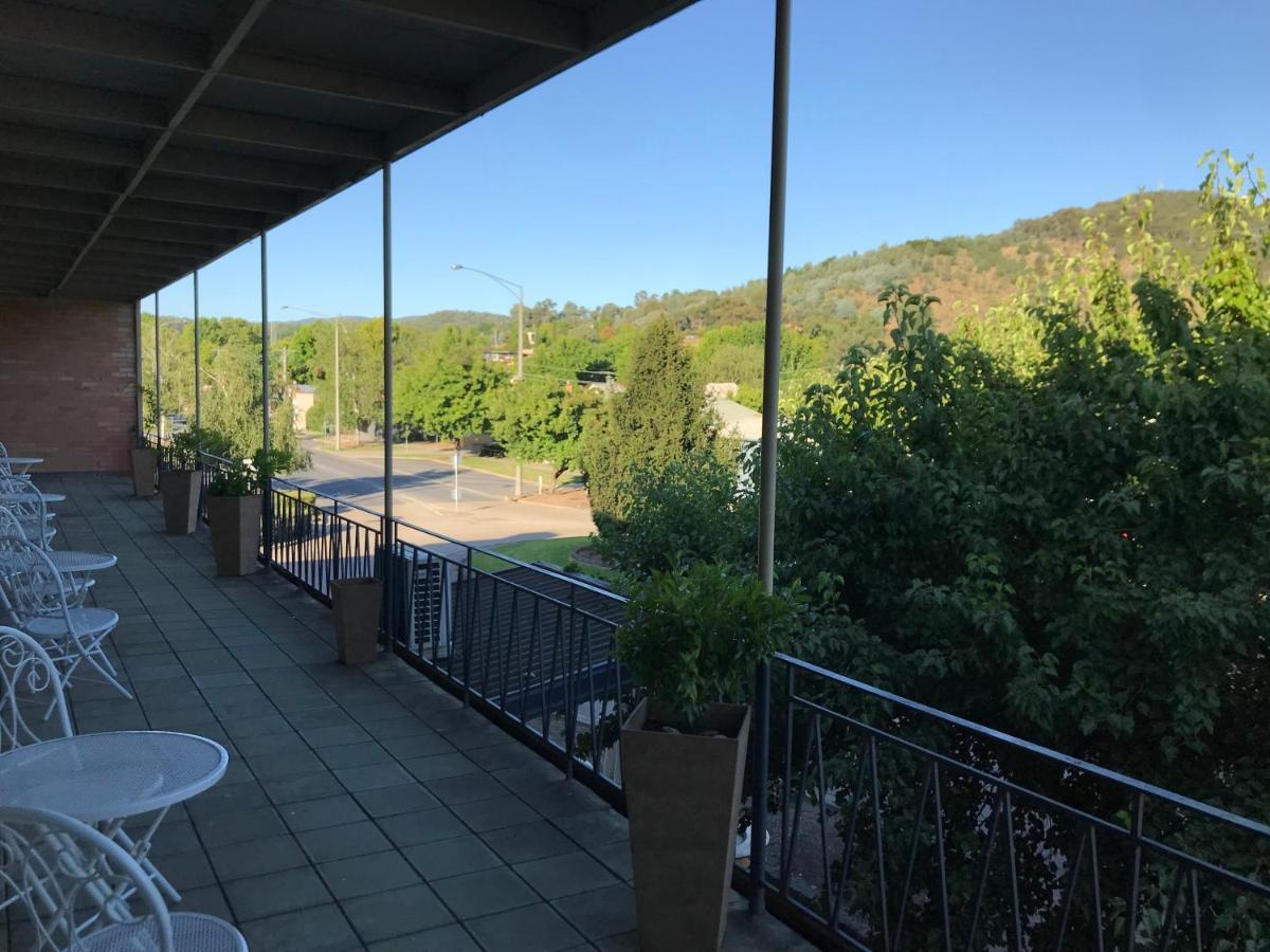 Myrtleford Hotel 外观 照片