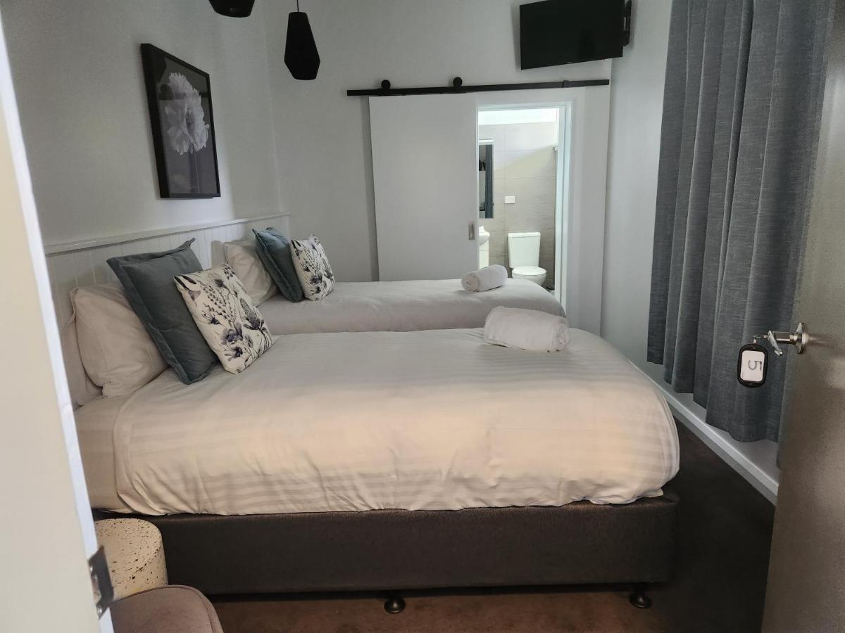 Myrtleford Hotel 外观 照片